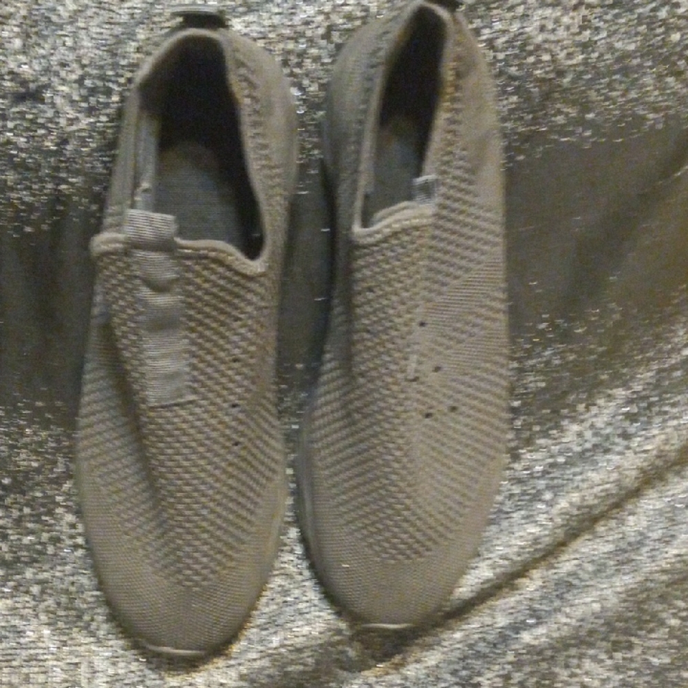 Men's Gray Slip-On Shoes